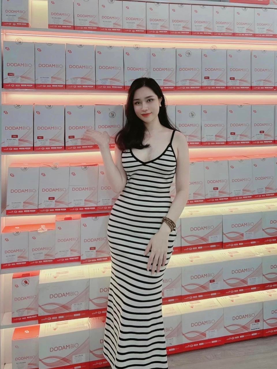 Ms. Vân Anh